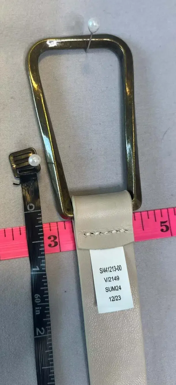 Banana Republic Off-White Leather Belt Gold Buckle Quiet Luxury Classic Minimali